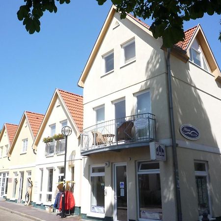 罗斯托克Kapitaenshaus Moewenblick公寓 外观 照片